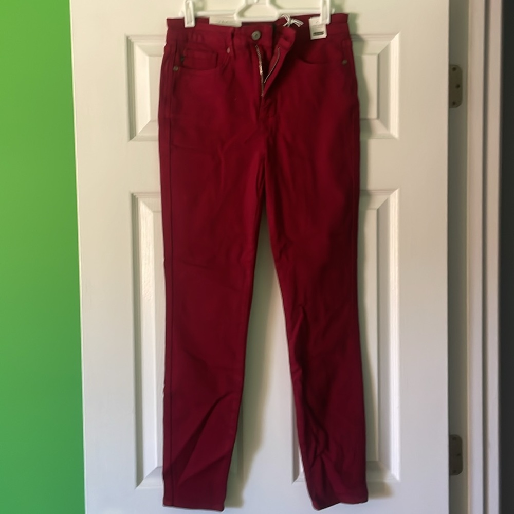 NWT Size 7/28 Tummy Control Judy Blue Jeans
